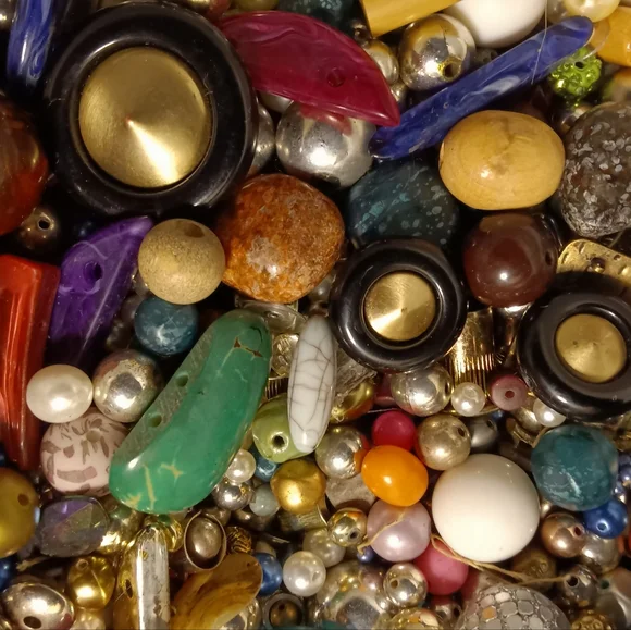 Jewlery Makers Alert - Picture 2 of 8